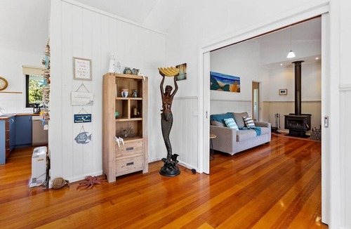 Marengo House | MERMAIDS ON MARENGO - Minutes from Marengo beach