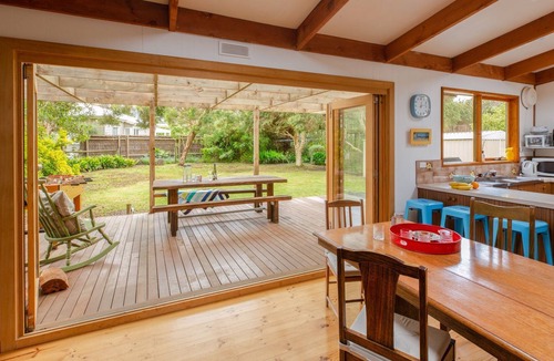 Merricks Beach House | Merricks Surf Cottage, Unique opportunity...set in lush bush with Merricks Beach just 25m away.
