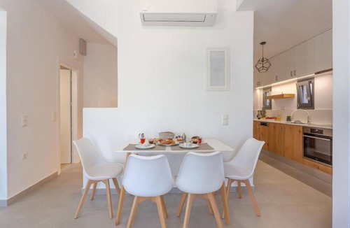 Kounelion Villa | Mesmerising villa in Plaka Elounda with pool