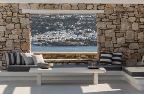 Agios Ioannis Villa | Mesmerizing 5bed Villa with Pool in Kanalia