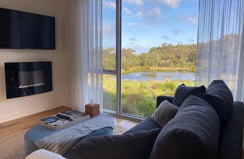 Inverloch Bed & Breakfast | Messmates Luxury Eco Suites
