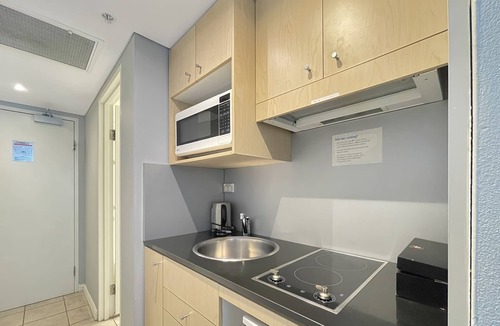 Haymarket Apartment | MetaWiseBnB|Sydney|Haymarket King Studio On George St