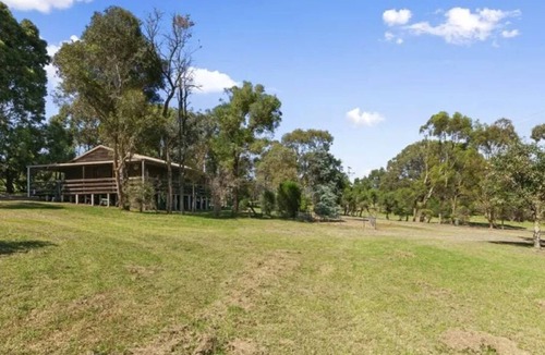 Metung Other | Metung Farmhouse set on 2 acres