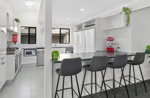 Parramatta Park Apartment | MiHaven Student Living - Queen Room with Accessible Bathroom