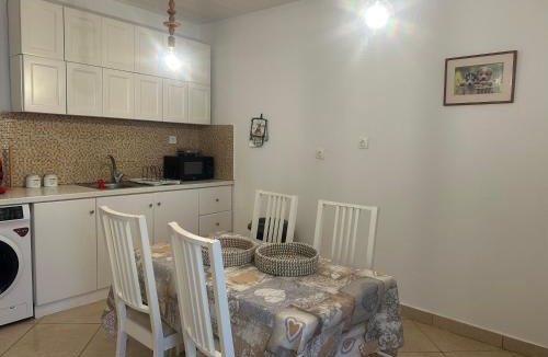 Naousa Apartment | Mikes apartment