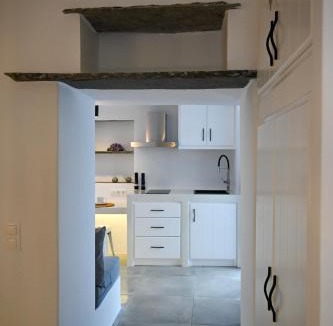 Exomvourgo House | mikro Thama