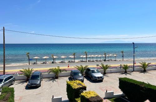 Nea Propontida House | MileniKo Beach Villa