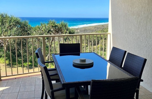 Point Lookout Apartment | Million $ view - watch whales from comfort of home