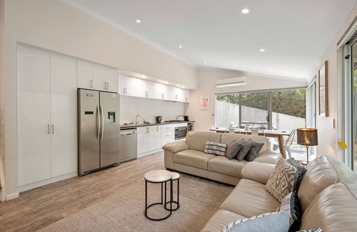 Dunsborough House | Milton's Retreat @ Cape Villas, Dunsborough