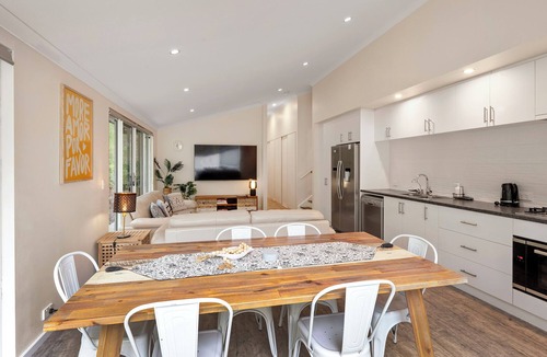 Dunsborough House | Milton's Retreat @ Cape Villas, Dunsborough
