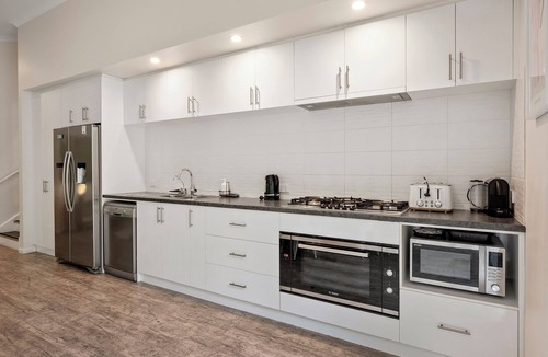 Dunsborough House | Milton's Retreat @ Cape Villas, Dunsborough