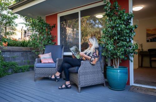 Milton House | Milton Village Retreat - secluded comfort