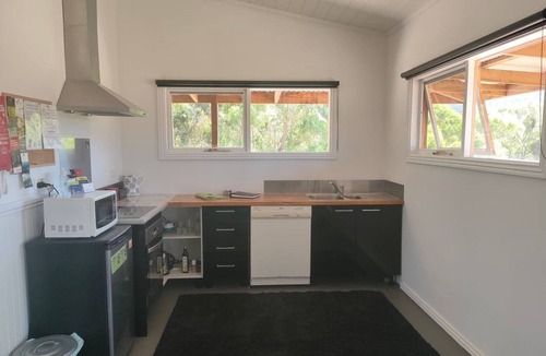 Chum Creek Cabin | Minkara Homestay - bush retreat fully self contained cabin on 10 acres