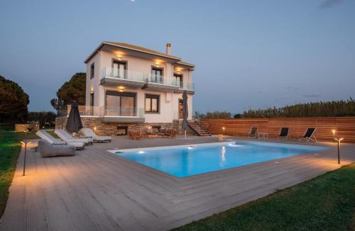 Preveza Villa | Mirazur Seafront Sunset Villa