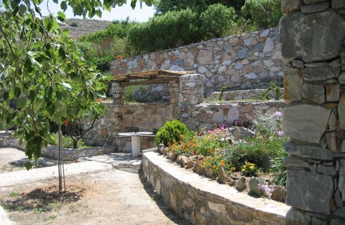 Posidonia House | mit Privatpool für 8 Personen + 1 Kind ca. 80 m² in Posidonia, Kykladen (by Interhome