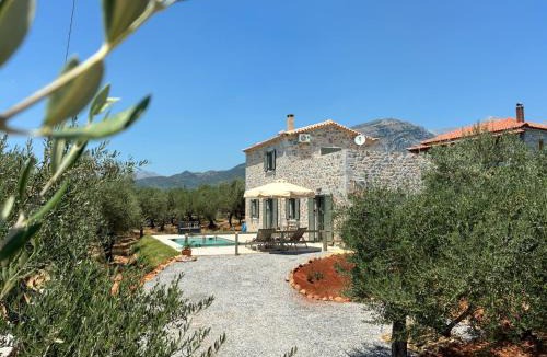 Kardamyli House | Mitso's House Mani