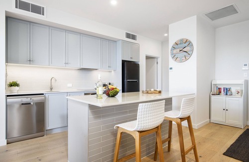 Adelaide Apartment | Moana Beach, Seafront Apartment