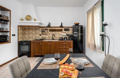 Salakos Villa | Moana House