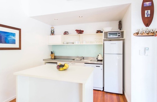 Boomerang Beach Apartment | Mobys Beach House #25