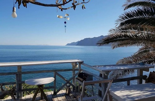 Mochlos House | Mochlos Seafront house unique, romantic 3 bedroom house, on the beach in Cretec