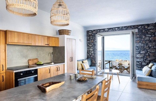 Mochlos Villa | Mochlos Waterside - One Bedroom Villa, Sleeps 2