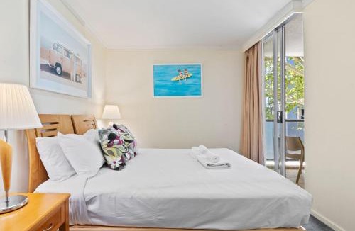 Chippendale Apartment | Modern 1-Bed Apartment with Pool, Gym & Parking