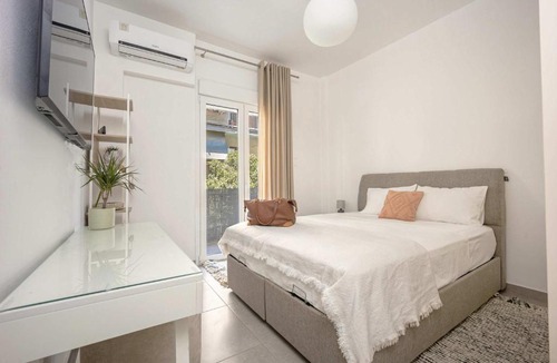 Koukaki Apartment | Modern 1BR in Koukaki l Balcony l Near Acropolis
