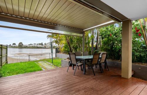 Cabarita House | Modern 3-Bed with Pool & Water Views by Beach