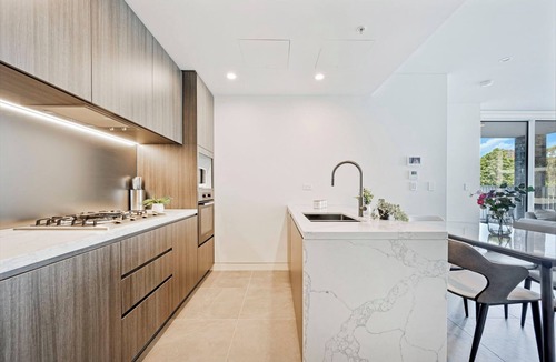 Sydney Olympic Park Apartment | Modern 3B2B apt with stadium view@Olympic park