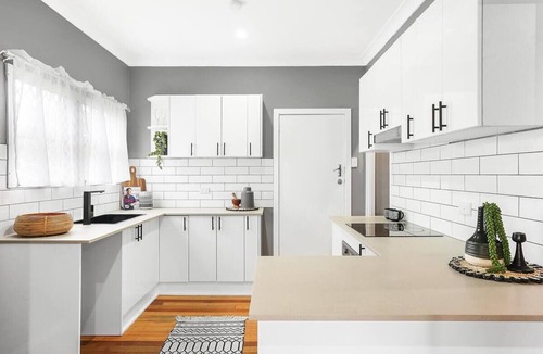 Gulliver Apartment | Modern and Stylish 3Bed 2Bath home Townsville