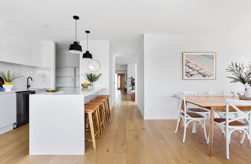 Rye House | Modern Coastal Beach House - Rye Entertainer