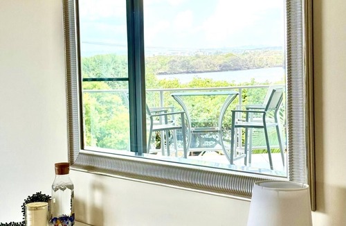Currimundi Apartment | Modern Coastal Family Beach Retreat - Fully Furnished, 30+ Day Stays Welcome