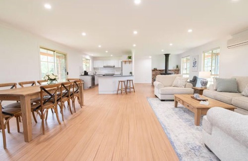 Orange House | Modern farm stay | Games room | Billiards, table tennis
