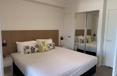 Mackay Apartment | Modern One Bedroom Apartment in heart of Mackay!