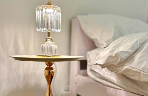 Bankstown House | Modern Vintage King and Single Rooms