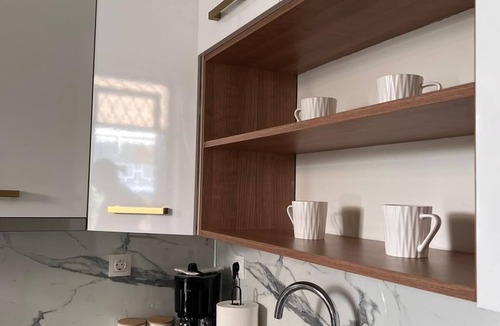 Zavlani Apartment | Modh Patras - Modern Design Oasis in the City Centre