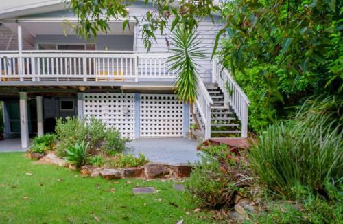 Moffat Beach House | Moffat Beach Gem - Steps to Surf, Trails, Cafes