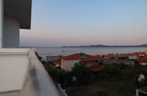 Nea Rodha Hotel | Molon Lave