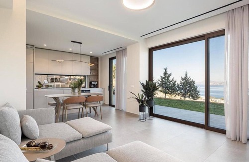 Chania Villa | Mondethea vantage point home, 5 min Chania,
