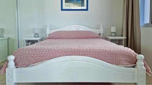 Caloundra Apartment | Monterey Lodge Unit 16 27 Warne Terrace Kings Beach