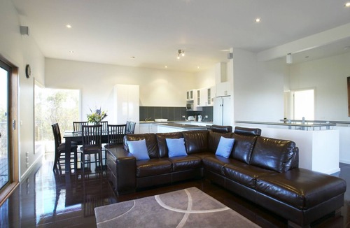 Rye House | Moonah at Forbes residence