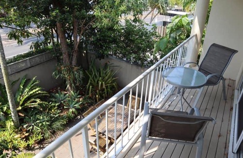 Noosa Heads Apartment | Moondarah No 7 - Noosa Getaways
