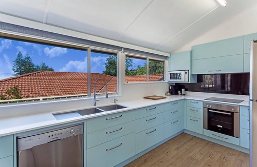 Black Head House | Moondoggie a 4 Bedroom Beach House, a stones' throw from the beach and park