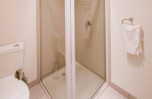 Newhaven Apartment | Moonlight Bay and Gallery Ocean View King Suite #2