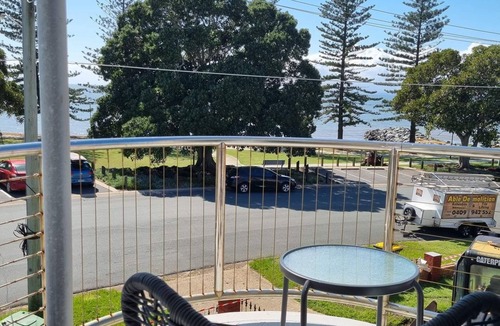 Scarborough House | Moreton Bayside- large home on Scarborough Beach