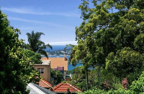 Mosman Apartment | Mosman - BRAD4 - Bradleys Head Road - Renovated 2BR with Sunroom, Parking Harbour Views Near Balmoral Beach