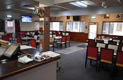 Balranald Hotel | Motel ∙ 2 bedrooms ∙ 6 guests