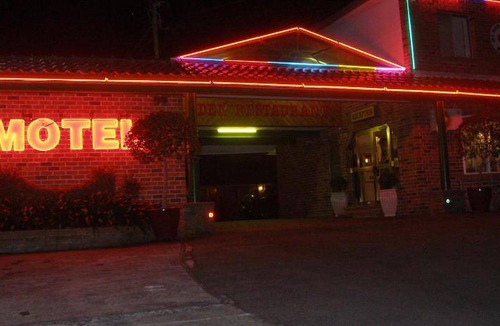Mount Kuring-gai Hotel | Motel ∙ 2 guests