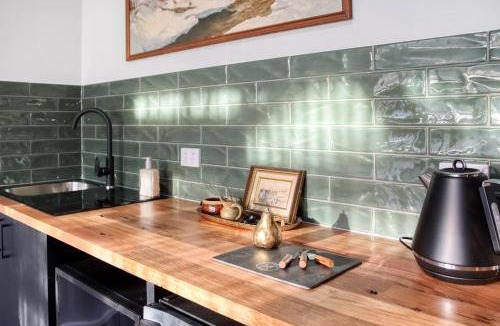 Highton House | Motel ∙ 2 guests