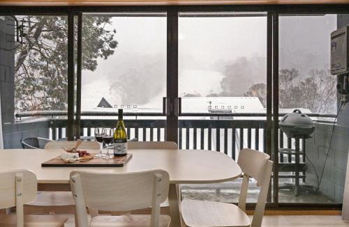 Thredbo Apartment | Mowamba D1